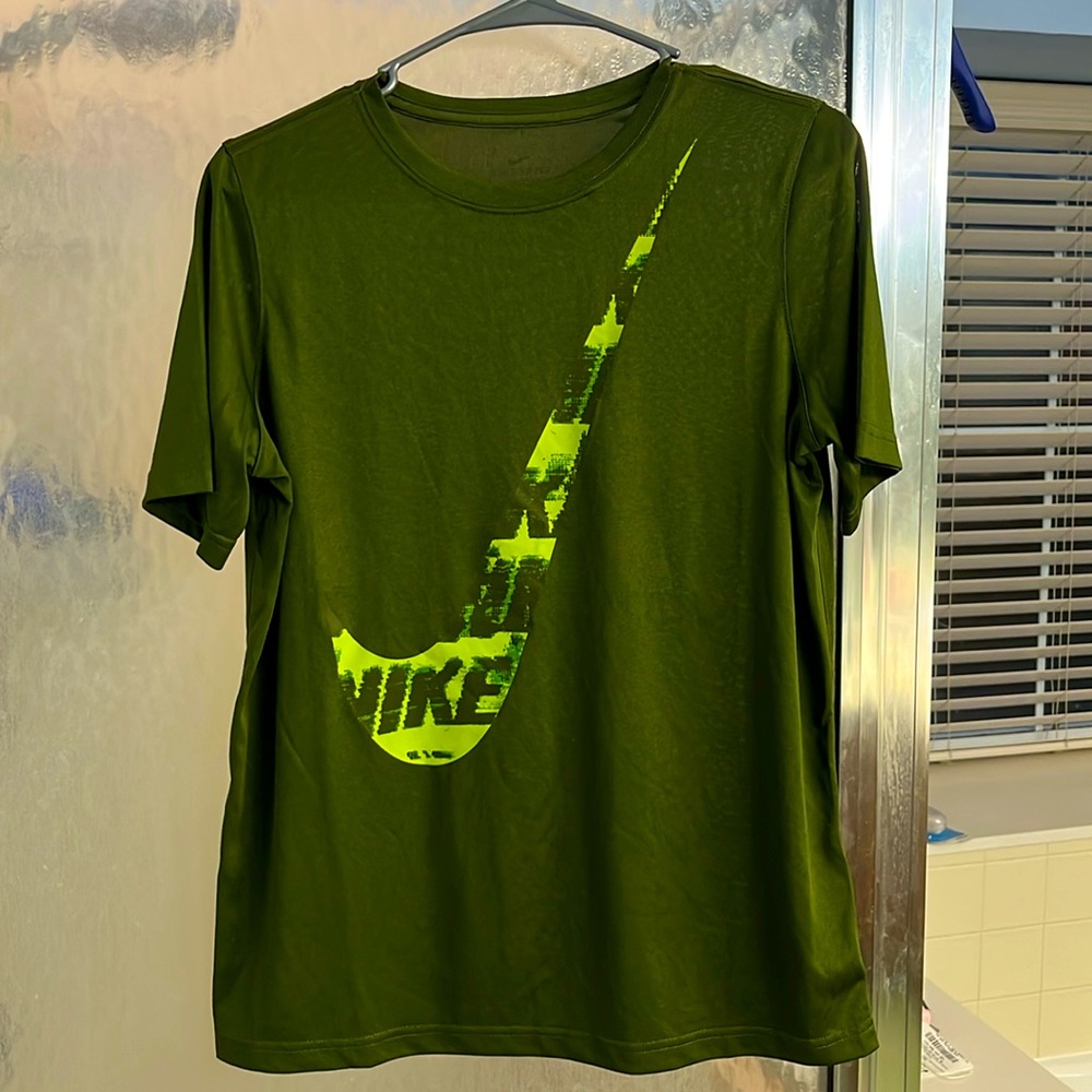 Boys Nike dri-FIT shirt